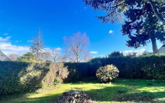 Sautron bourg, terrain à bâtir, proximité toutes commodités, projet sur-mesure